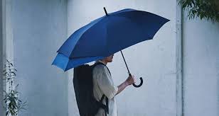 雨の日でも快適!通勤・通学に最適な折りたたみ傘の選び方