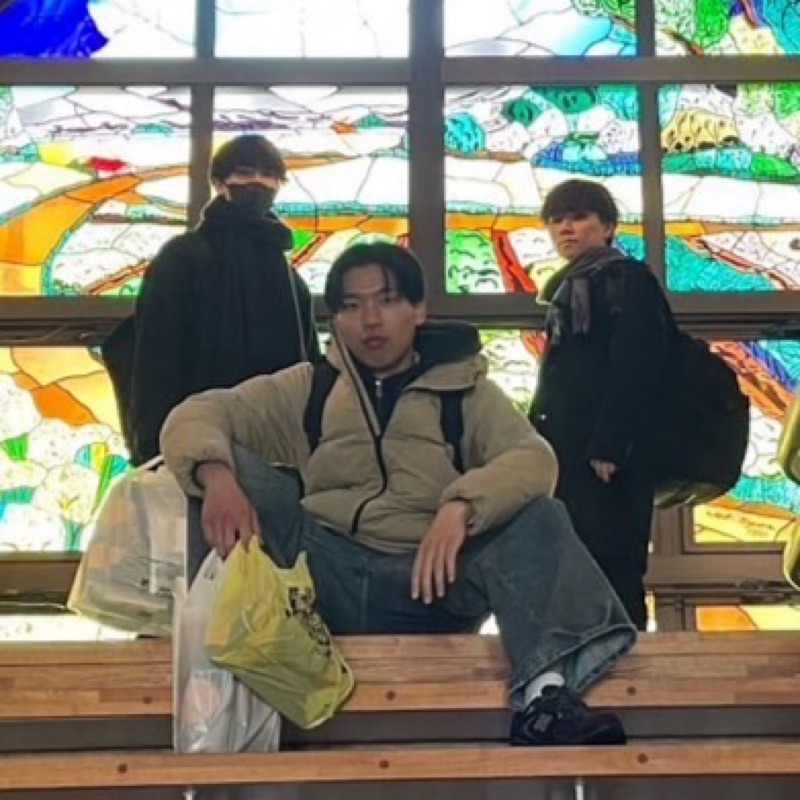 株式*****